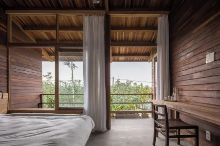 HACHI HOMESTAY & SPA Отели рядом с достопримечательностью «Hon Chen»