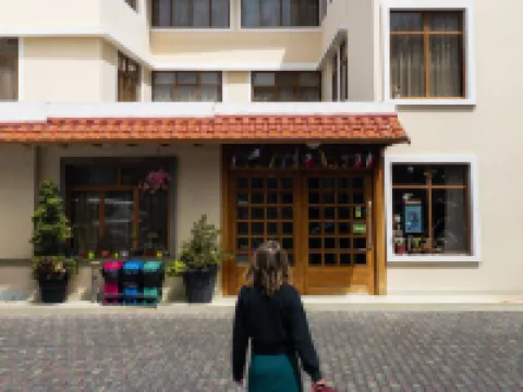 Hotel Makroz Colonial Hoteles en Latacunga