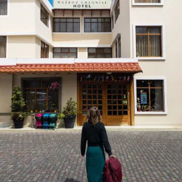 Hotel Makroz Colonial