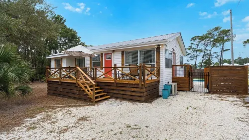 2BR Home, Private Heated Pool, 4 Bikes, Beach Access Hotels in Walton County