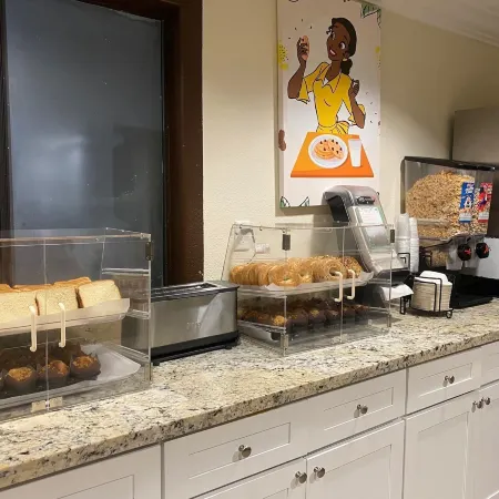 Stanford Inn & Suites Anaheim