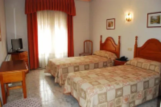 Hostal Universal Hotels in Benavente