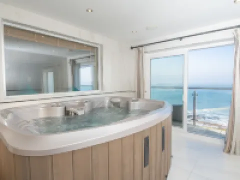 Fistral Beach Hotel and Spa - Adults Only Hotels near Watergate Bay
