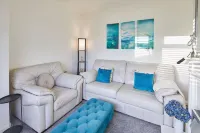 Host & Stay - the Railway Cottage Hotels in Loftus