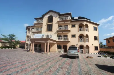 Carleton Hotel & Suites Hotels near Abule Eko Bus-Stop
