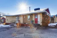 Hotel Bethel - Fort MacLeod, AB - 2-Star