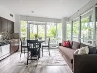 Fort York Suites Toronto Hotels near BMO Field