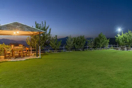 Kanishka Retreat Отели рядом с достопримечательностью «Sidh Baba Ka Mandir»