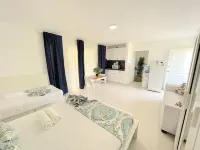 Relax Studios Deluxe Pool Wifi Beach