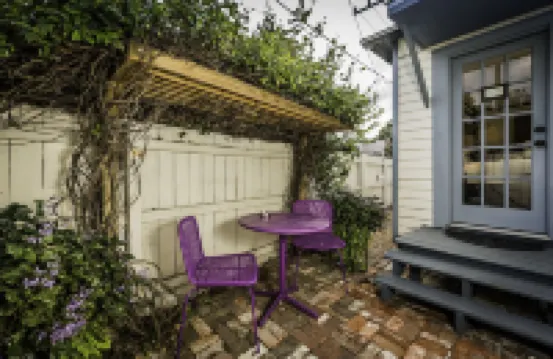 Carriage Way Inn Bed & Breakfast Adults Only - 21 Years Old and up