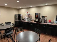 Super 8 by Wyndham Winfield/Quail Ridge Area
