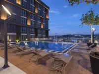 Hilton Garden Inn Yalova - Pool