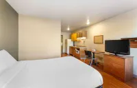 Extended Stay America Select Suites - Akron - South Hôtels à : Green