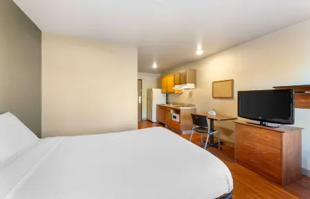 Extended Stay America Select Suites - Akron - South