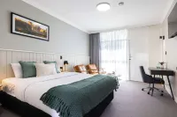 Econo Lodge Gateway Tamworth Hotels in Hillvue