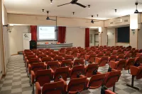 Canadian Hotel Hotels in Pianola
