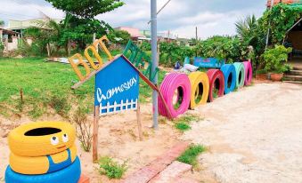 Bot Bien Homestay