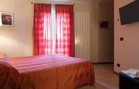 Hotel Del Corso Hotel in zona Villa Marazza