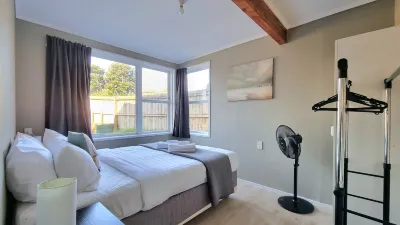 Lovely 2 - Bedroom Unit with Free Parking Hotels in Hillsborough
