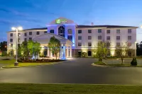 Holiday Inn Express & Suites Aiken