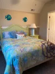 Cozy 3br cottage on sound side near beach Hotel dekat Waterfront Boardwalk