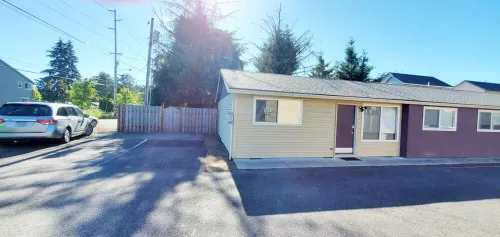 Duplex with Backyard and Putting Green Hotels in Aloha