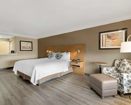 Best Western Plus Newport Mesa Inn Hotels in Costa Mesa