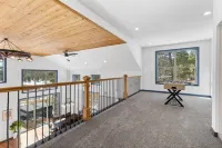 Embrace Coziness At Rudolph Ranch: Skiing, Hiking, Trail, Casino's. Pet friendly