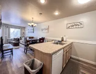 Cozy Inn Building Updated Condo #211 Hotel a Garden