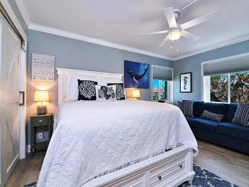 Gorgeous Gulf Views and Spacious Deck - Stunning Beachfront Oasis Hotels in Belleair Beach