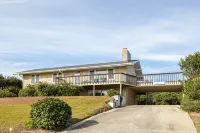 Oceanfront Escape - Elevator, Parking, Internet, Grill