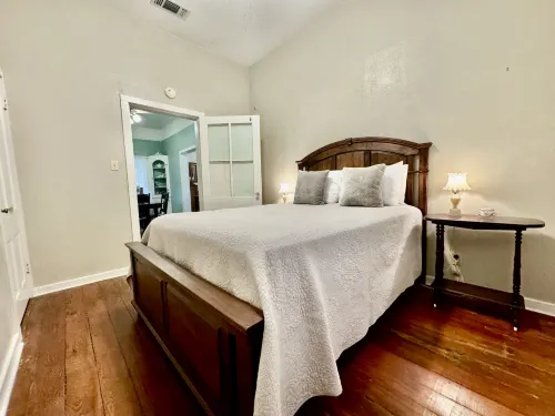 Elegant Duplex with Exclusive Amenities - Charming Historic Retreat