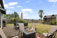 Charming Outdoor Oasis with Fire-Table - Spectacular Wine Country Retreat