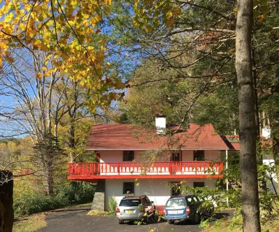 Catskill Cabin, Cool Apartment, 2nd Fl. Hotel in zona Belleayre Mountain Ski Center