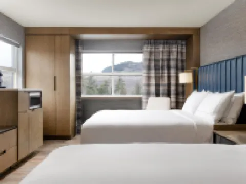 DoubleTree by Hilton West Kelowna Hotels in Central Okanagan