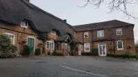 Five Bells Wickham Hotels near St Mary's Church