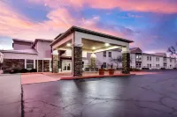 Holiday Inn Express & Suites Junction City Hotels near ALDI