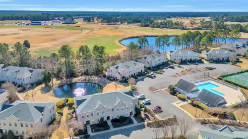 3 bedroom 2 bath,  Southern and beach style apt comfortable for whole family Hotels in Red Hill