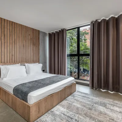 Apartamentos HOUSY Laureles Hoteles cerca de Plaza San Antonio