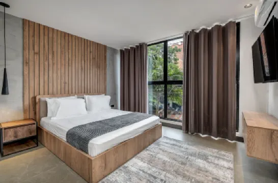 Housy Laureles Hotels in 