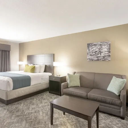 Comfort Inn & Suites Tualatin - Lake Oswego South