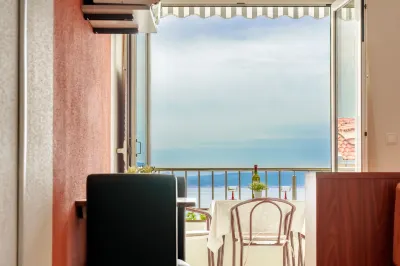 Apartment Studio with Sea View for 2-3 People