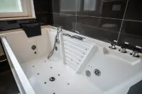Villa Bowdy Hotels in Jülich