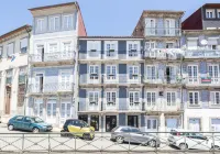 Miragaia Riverside Suites. Hotels in Miragaia