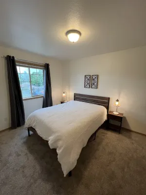 Gina’s 5th Avenue has the comforts of home.