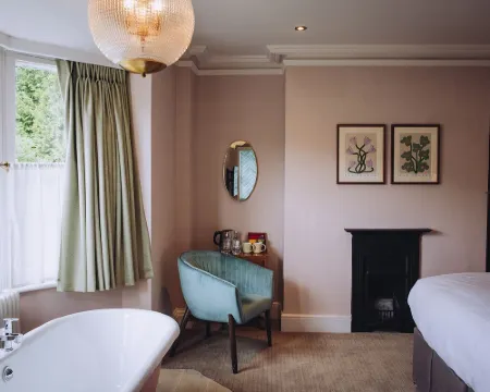 The Drummond at Albury Hotels in Guildford