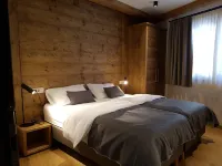 호텔 반도트 Russian Chapel 주변 호텔