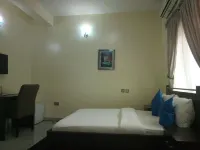 Orchid Suite & Apartment - balcón