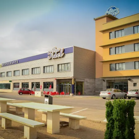 Hospedium Hotel Don Fidel Отели рядом с достопримечательностью «Торговый центр Puerto Venecia»