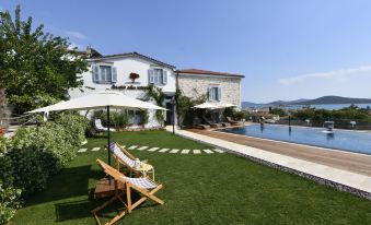 Cunda Ömer Ağa Konağı